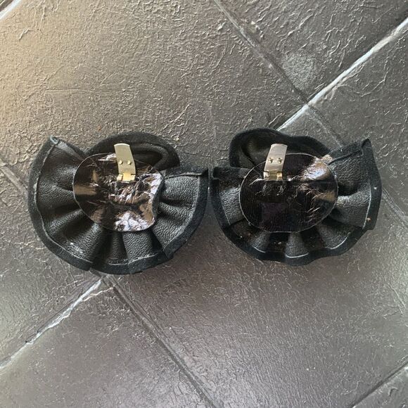 Lovely Vintage Rhinestone design Felt Shoe clips, Unmarked - Picture 3 of 4